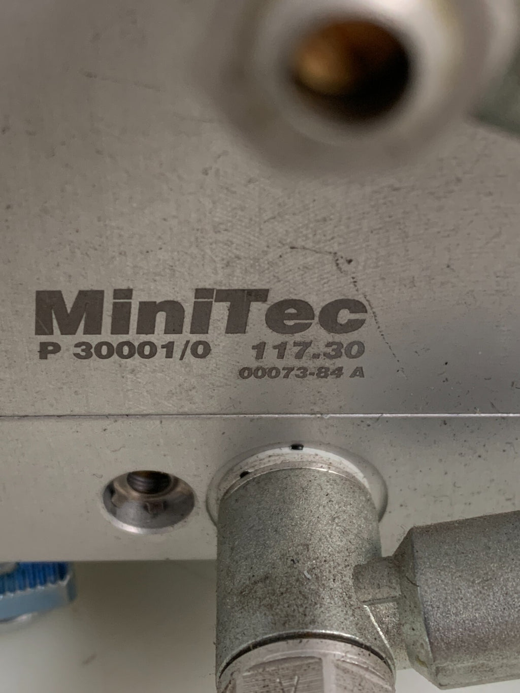 MINITEC P30001/0 117.30 PNEUMATIC CYLINDER W/FESTO SENSOR - FITTING