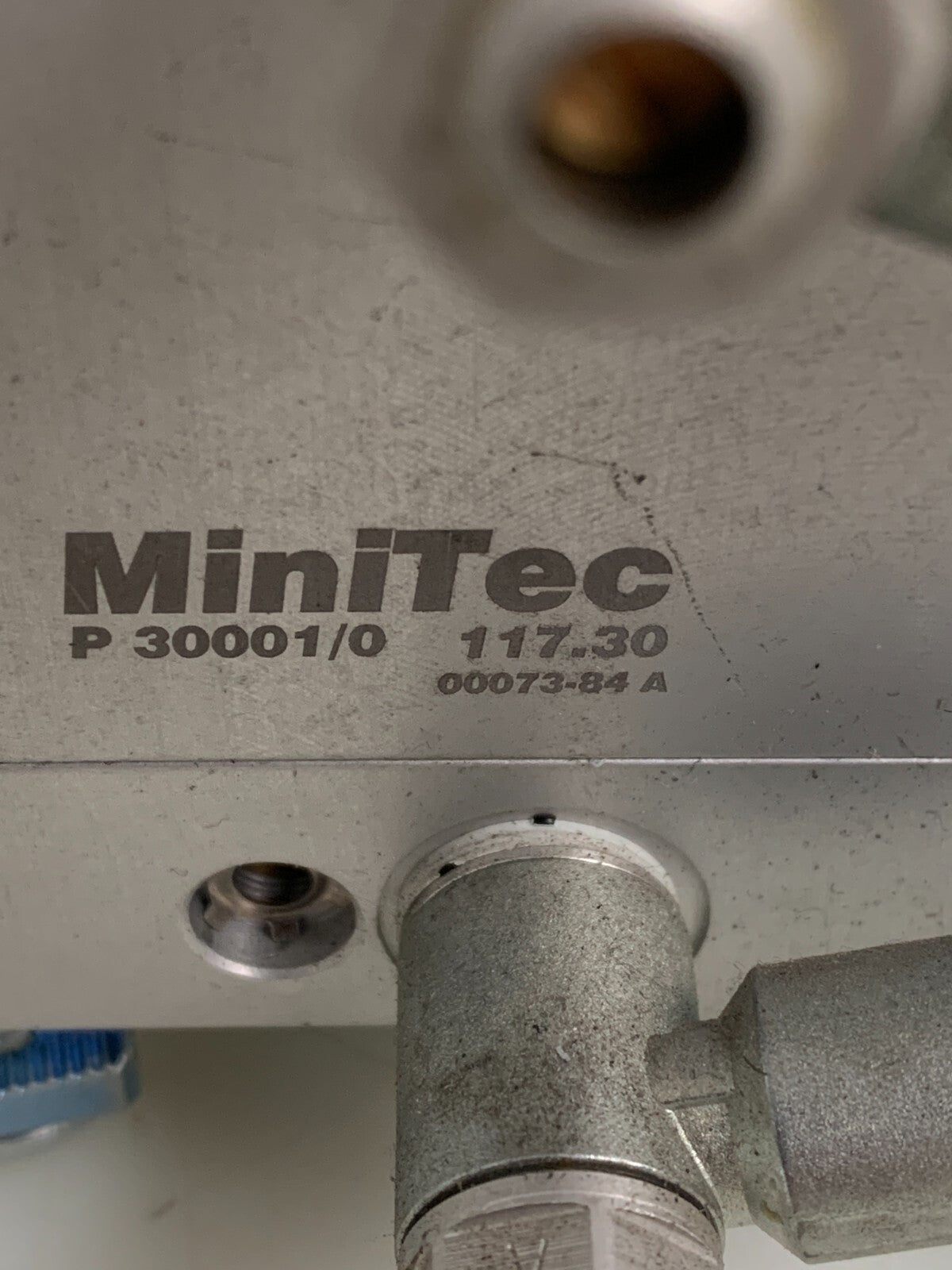 MINITEC P30001/0 117.30 PNEUMATIC CYLINDER W/FESTO SENSOR - FITTING