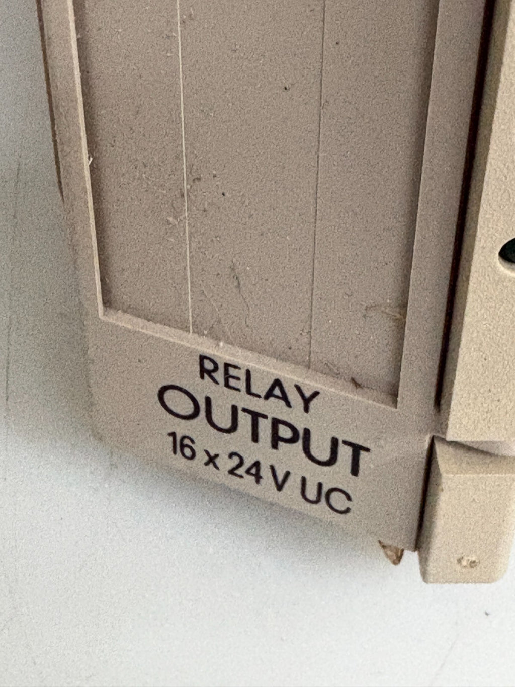 SIEMENS SIMATIC S5 RELAY OUTPUT MODULE 6ESF 458-7LA111