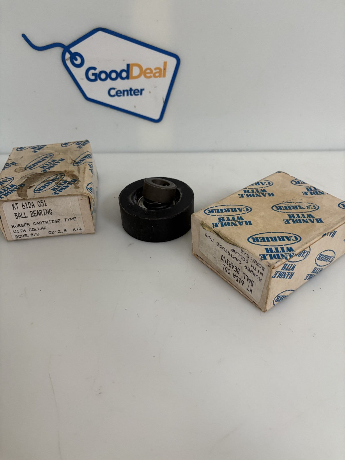 LOT OF 2 CARRIER RUBBER BALL BEARING RUBBER CARTRIDGE TYPE KT 61DA 0513