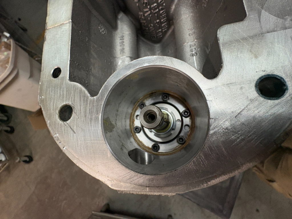 REIS ROBOTICS WELDING ROBOT WRIST PART NUMBER UNKNOWN FROM RV40XL ROBOT
