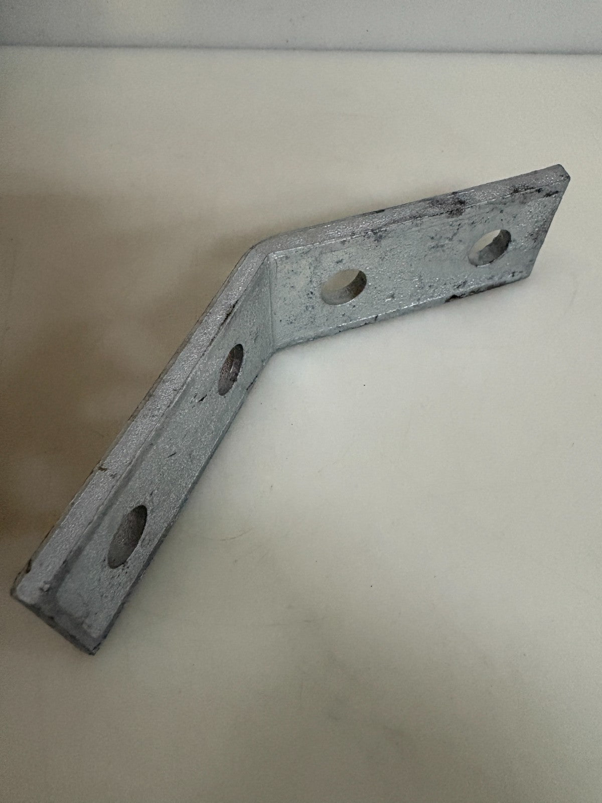 ABB THOMAS & BETTS ANGULAR FITTING AB228HDGC 25 IN BOX1