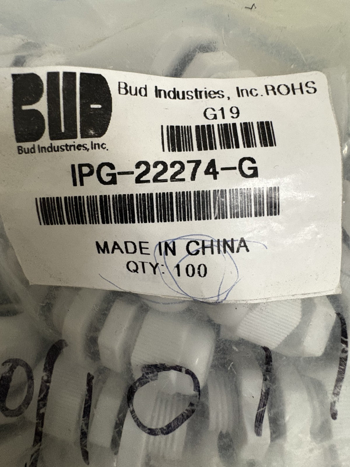 BUD INDUSTRIES CABLE GRIP GLAND 3.05-6 .1MM PG7 #IPG -22274-G 100 PER BAG1