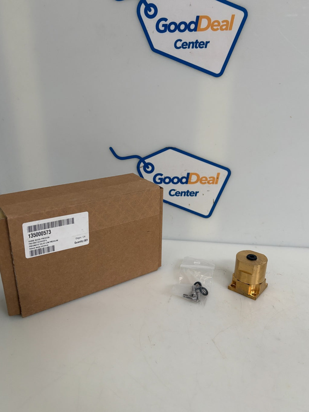 LOW PRESSURE PNEUMATIC VALVE 135000573