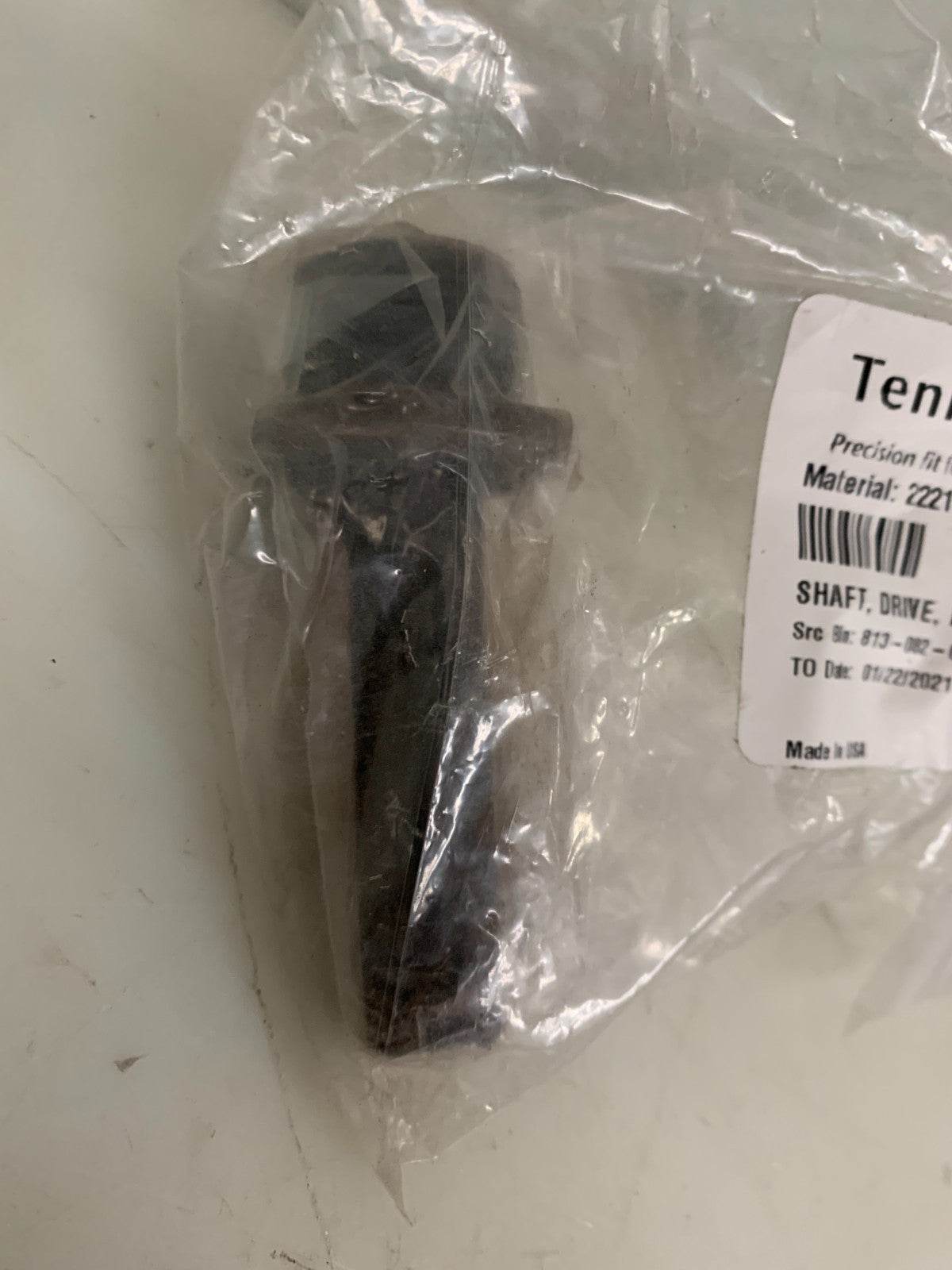 TENNANT SHAFT DRIVE PLUG 222176