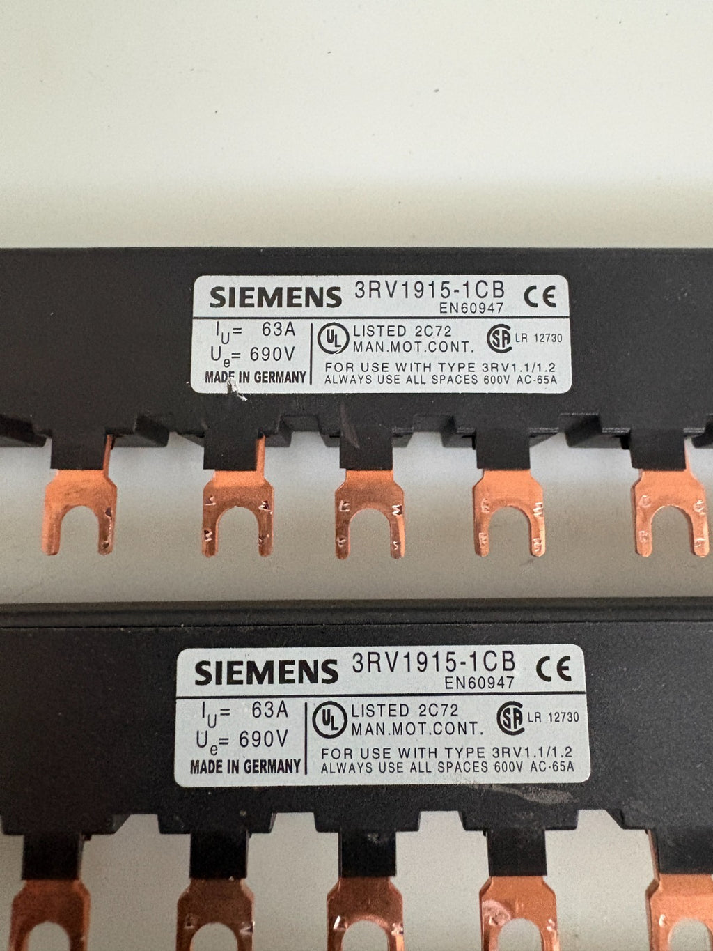 SIEMENS AUXILIARY LINE FEEDER BAR MIX LOT 4X 3RV1915-1C 2X 3RV1915-1CB