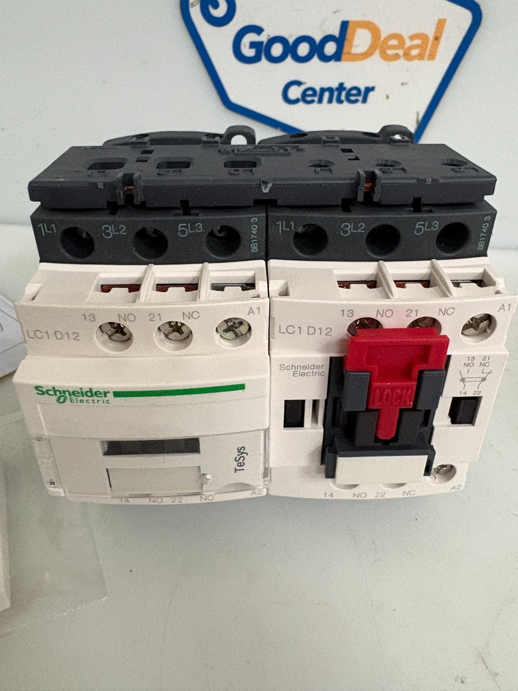 SCHNEIDER REVERSING CONTACTOR LC2D12G71