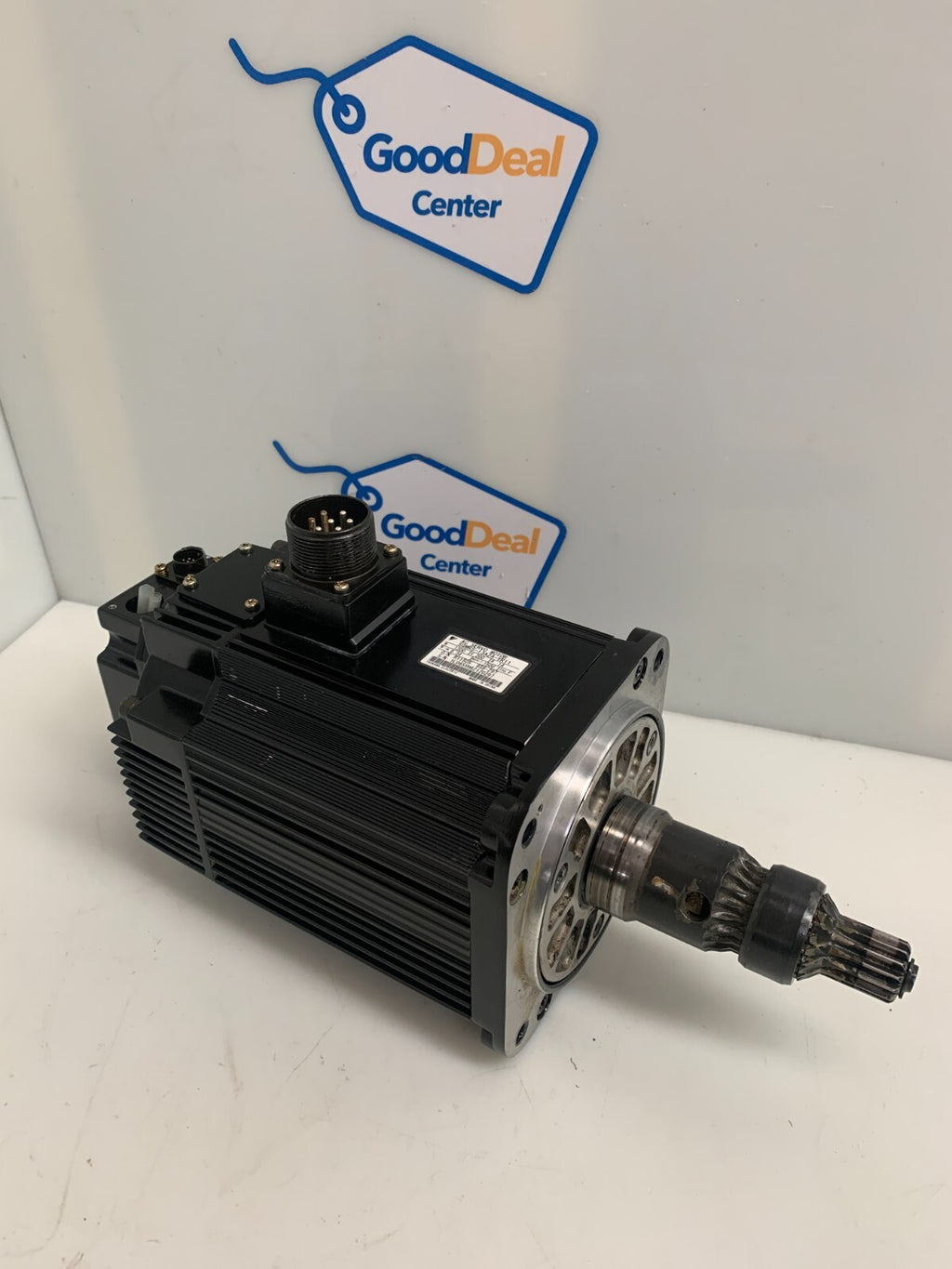 Yaskawa Electric SGMRS-13A2A-YR11 AC Servo Motor w/ encoder