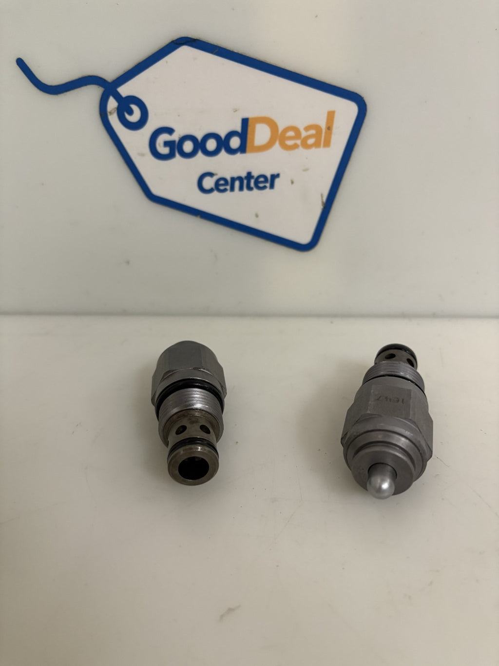 LOT OF 2 HYDRAFORCE CARTRIDGE VALVE MV10-2001