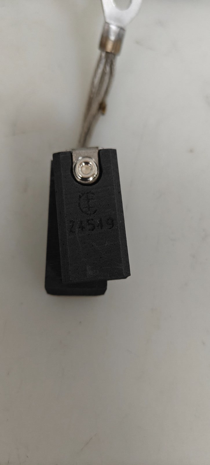 LOT OF 4 SET MERSEN CARBON STEEL Z45491