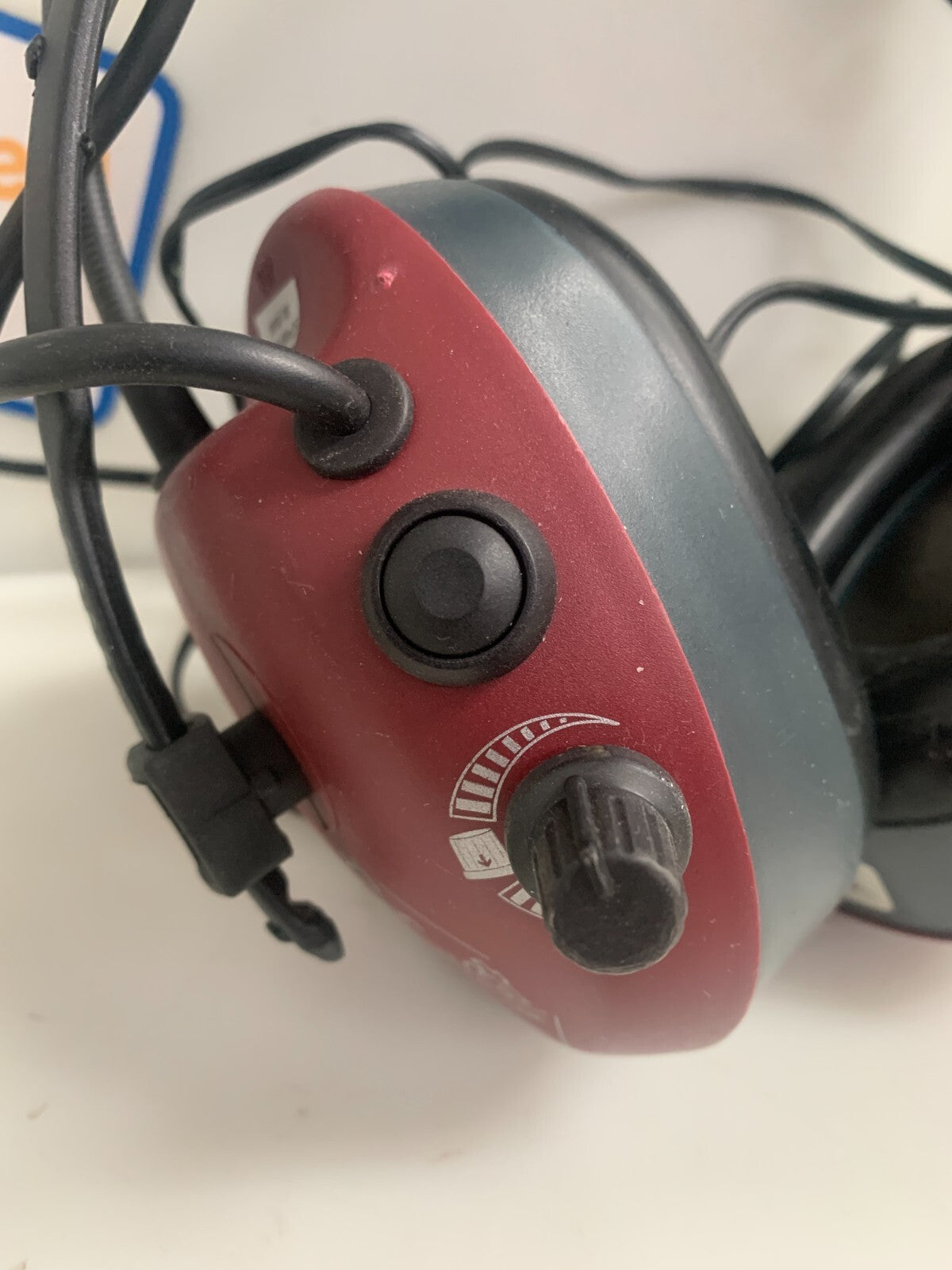 HELBERG REACT HEAD BAND AM/FM RADIO