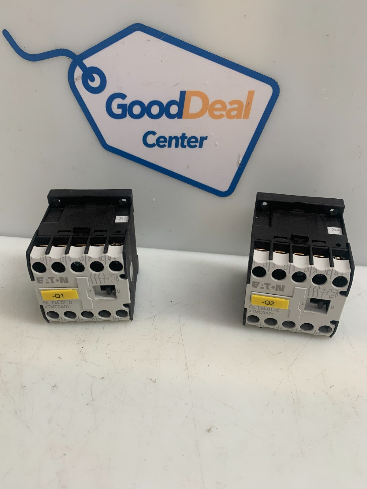 EATON / MOELLER  DILEM-01-G  Contactor  XTMC9A01  010343 (Lot of 2)