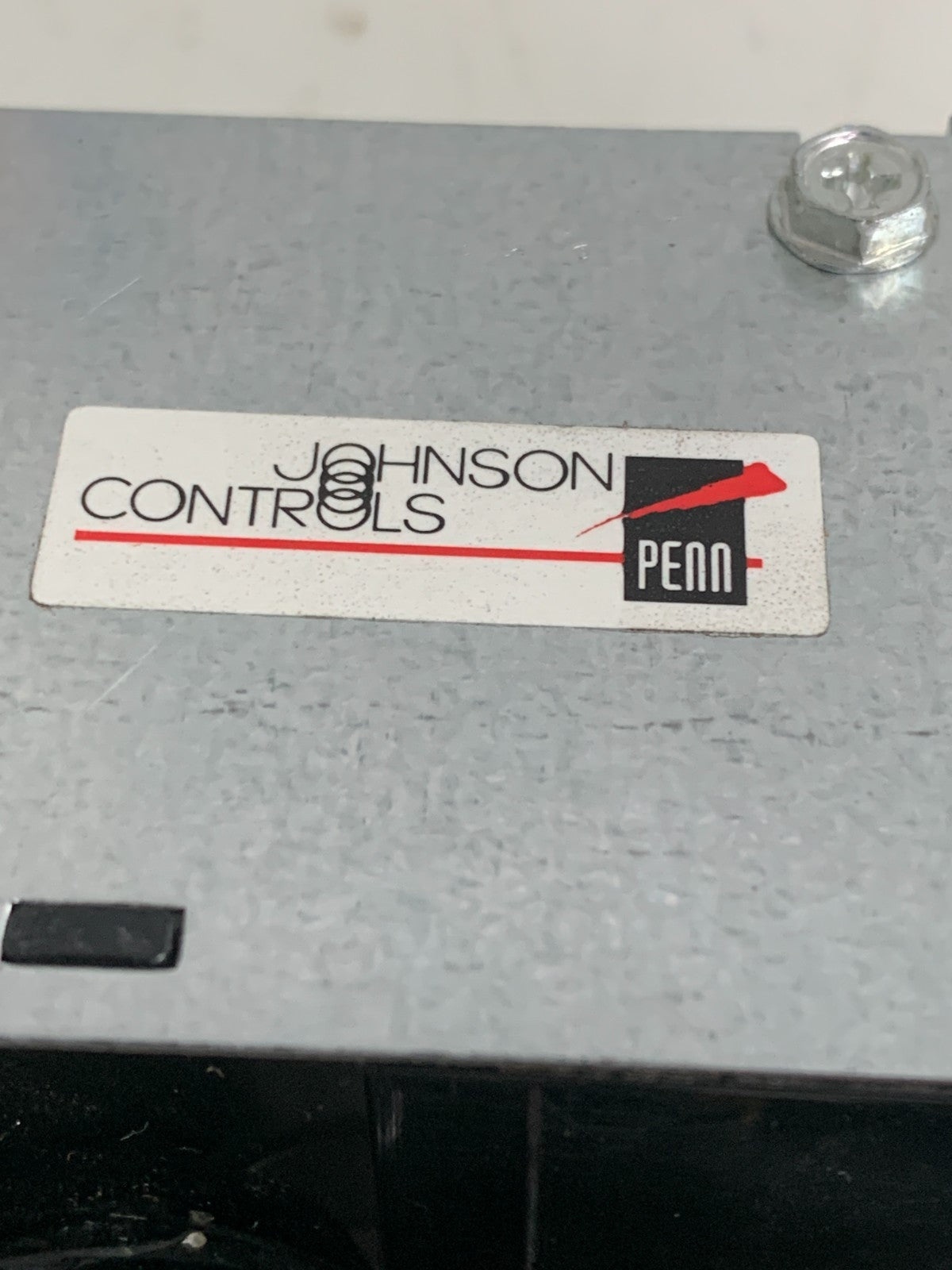 JOHNSON CONTROLS  Differential Air Pressure Switch  P32AC-2