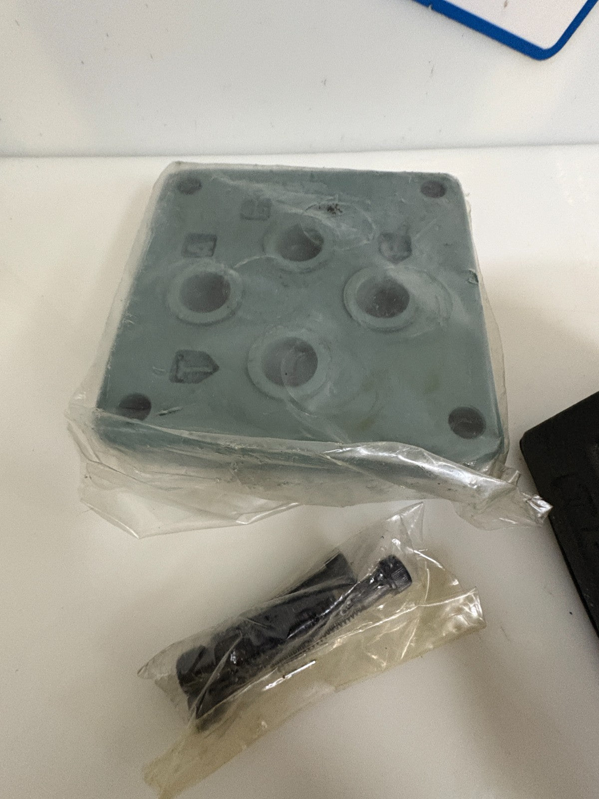 YUKEN DIRECTIONAL VALVE DSG-03-2B3-A120-N-509053