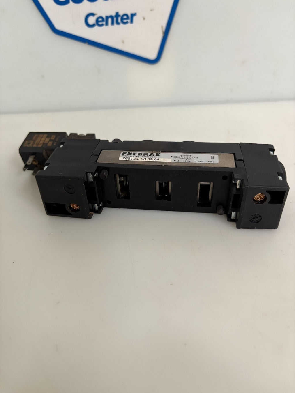 PNEUMAX SOLENOID VALVE 2631.52.00.39.063