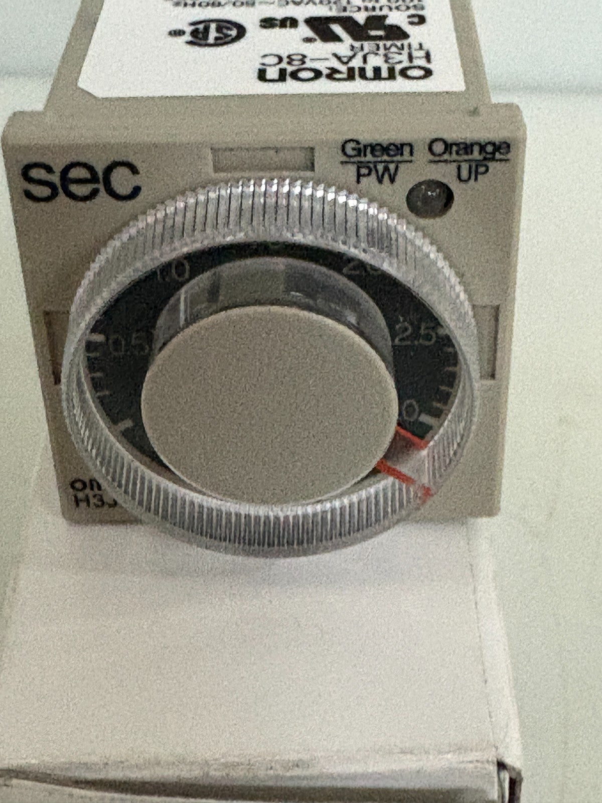 OMRON 3 SEC TIMER H3JA-8C 1