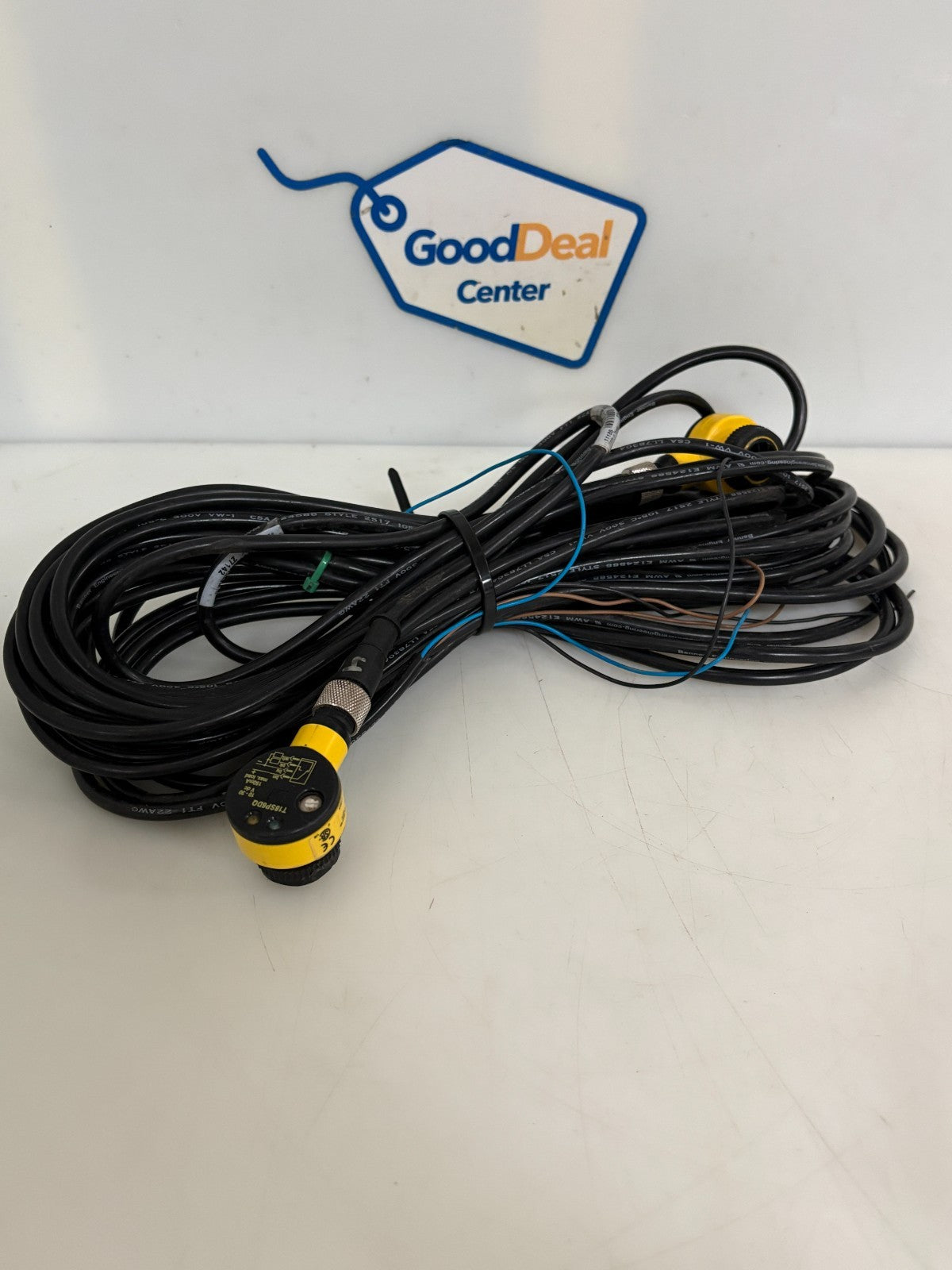 LOT OF 2 BANNER PHOTOELECTRIC SENSOR T18SP6DQ W/CABLE0
