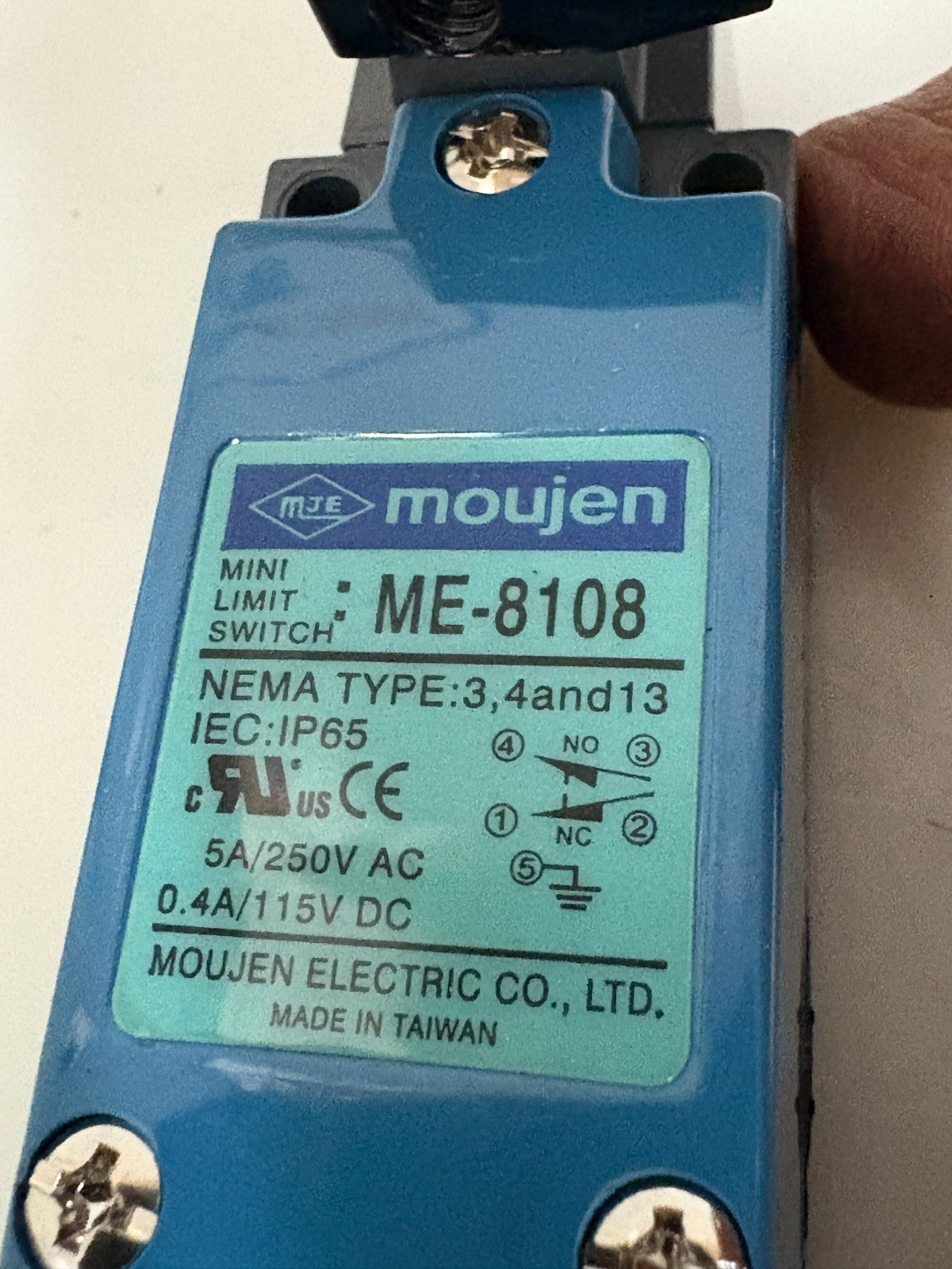 MOUJEN MINI LIMIT SWITCH ME-8108