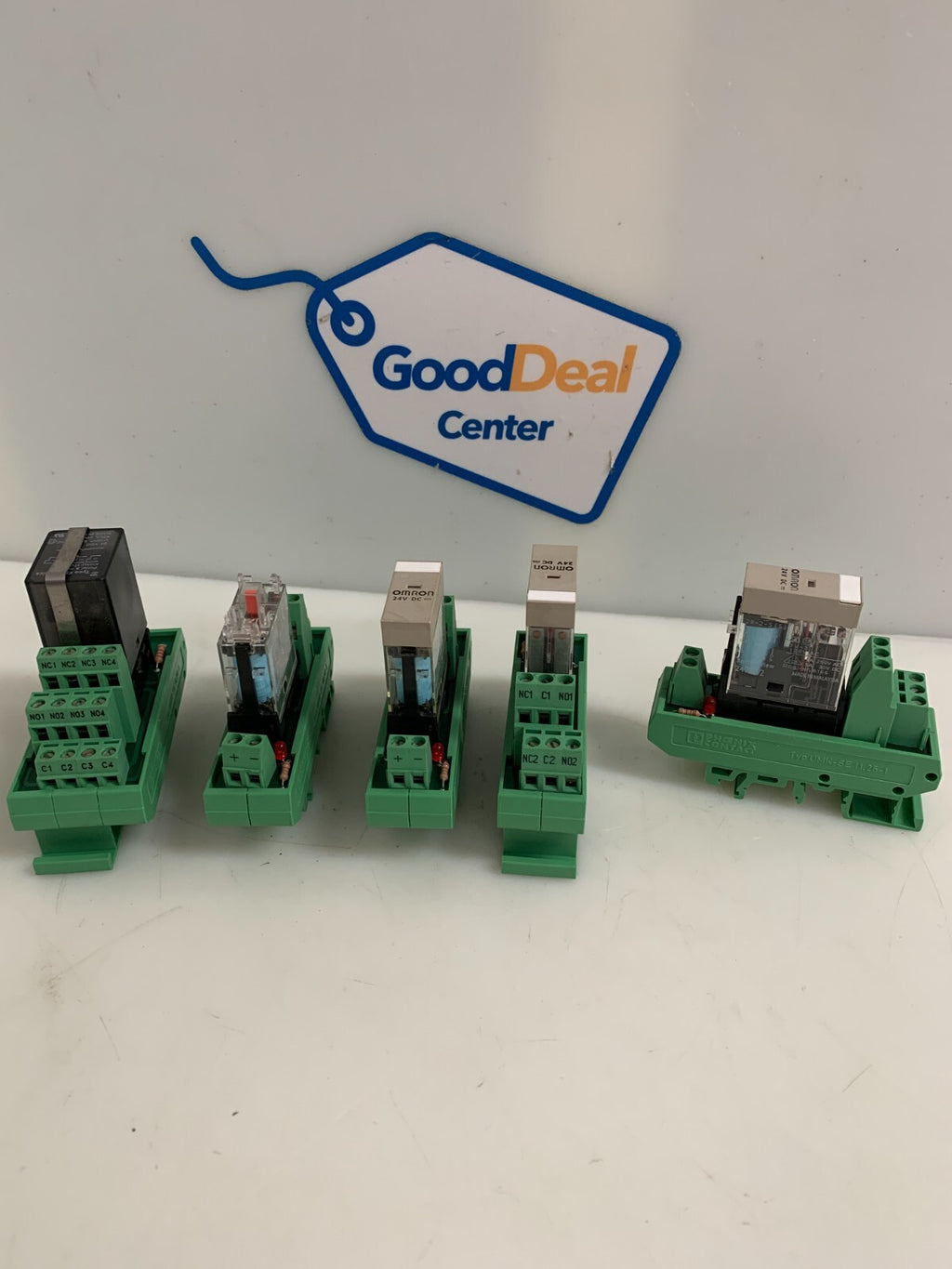 LOT OF 5 PHOENIX CONTACT FUSE HOLDER UMK-SE 11,25-1 W OMRON Z4V RELAY