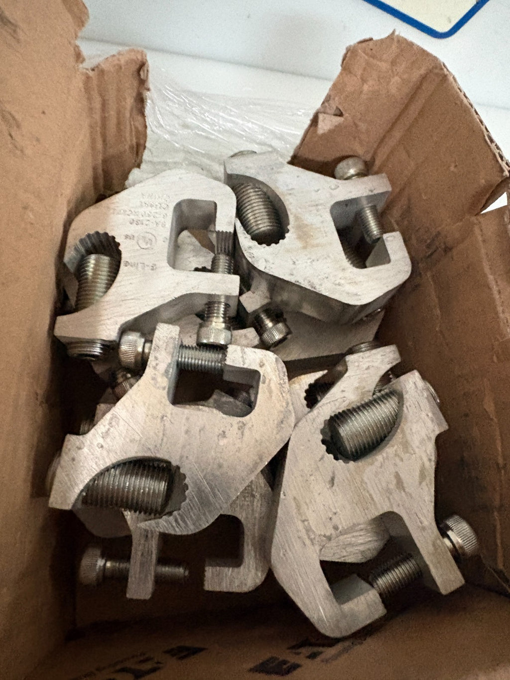 LOT OF 12 EATON GROUNDING CLAMP 9A-21302