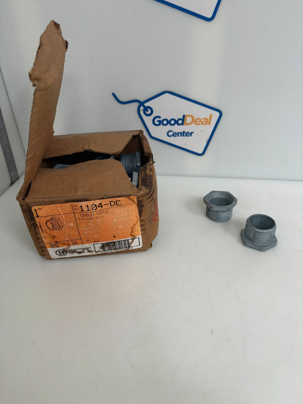 LOT OF 18 BRIDGEPORT 1" CONDUIT NIPPLE #1104-DC