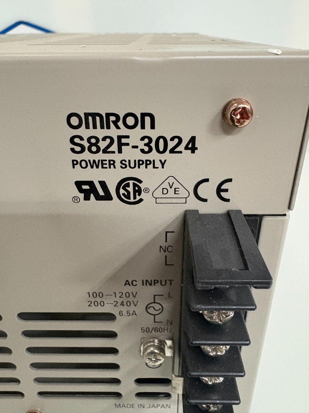 OMRON 24 VDC 14A INDUSTRIAL POWER SUPPLY S82F-3024