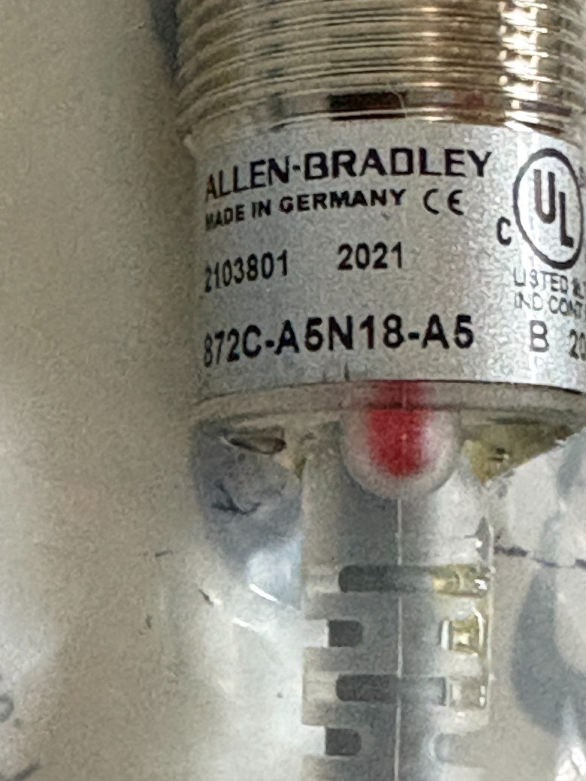 ALLEN BRADLEY INDUCTIVE PROXIMITY SENSOR 872C-A5N18-A5