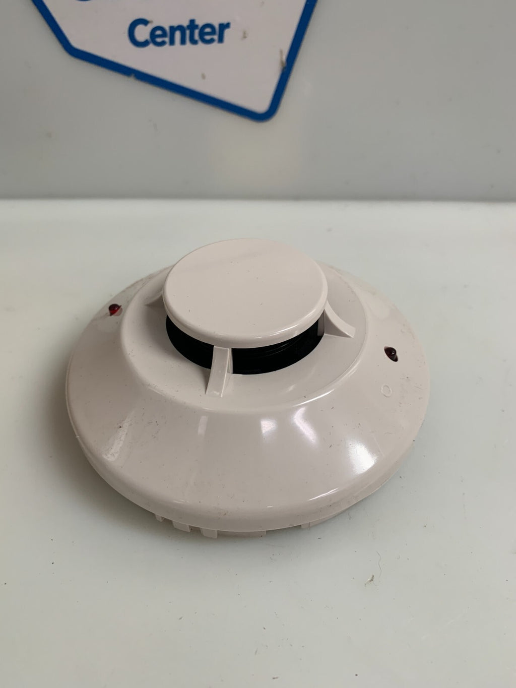 EST   Low Profile Plug-In Photoelectric Smoke Detector   EDW2151A
