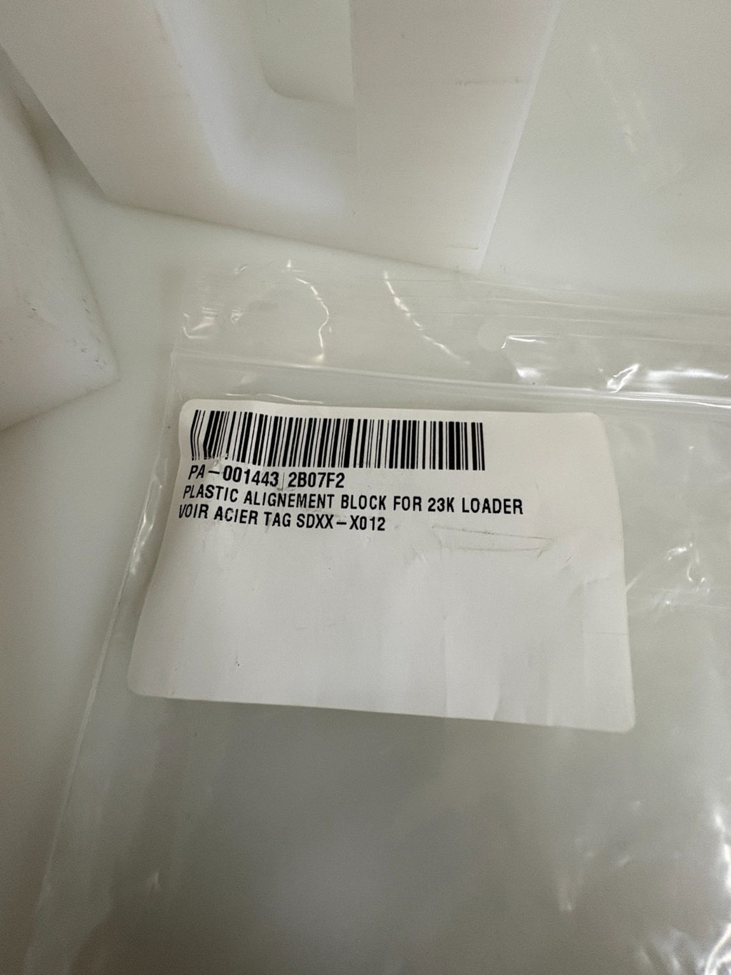 LOT OF 2 PLASTIC ALIGNMENT BLOCK FOR 23K LOADER SDXX-X012