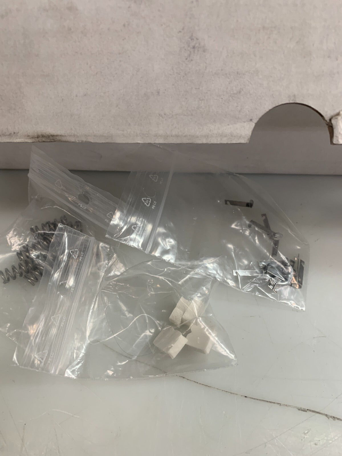 Xeikon DOC 8162 SPIP 11371 118363 - Spare Kit Connector
