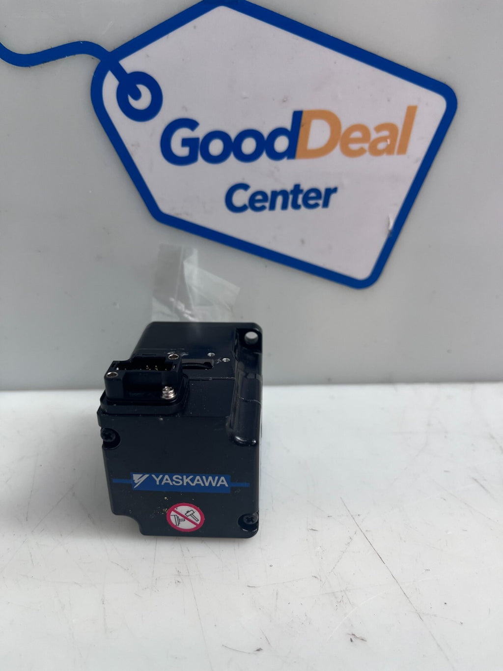 YASKAWA SGM7J-A5A7D61  AC Servo Motor1