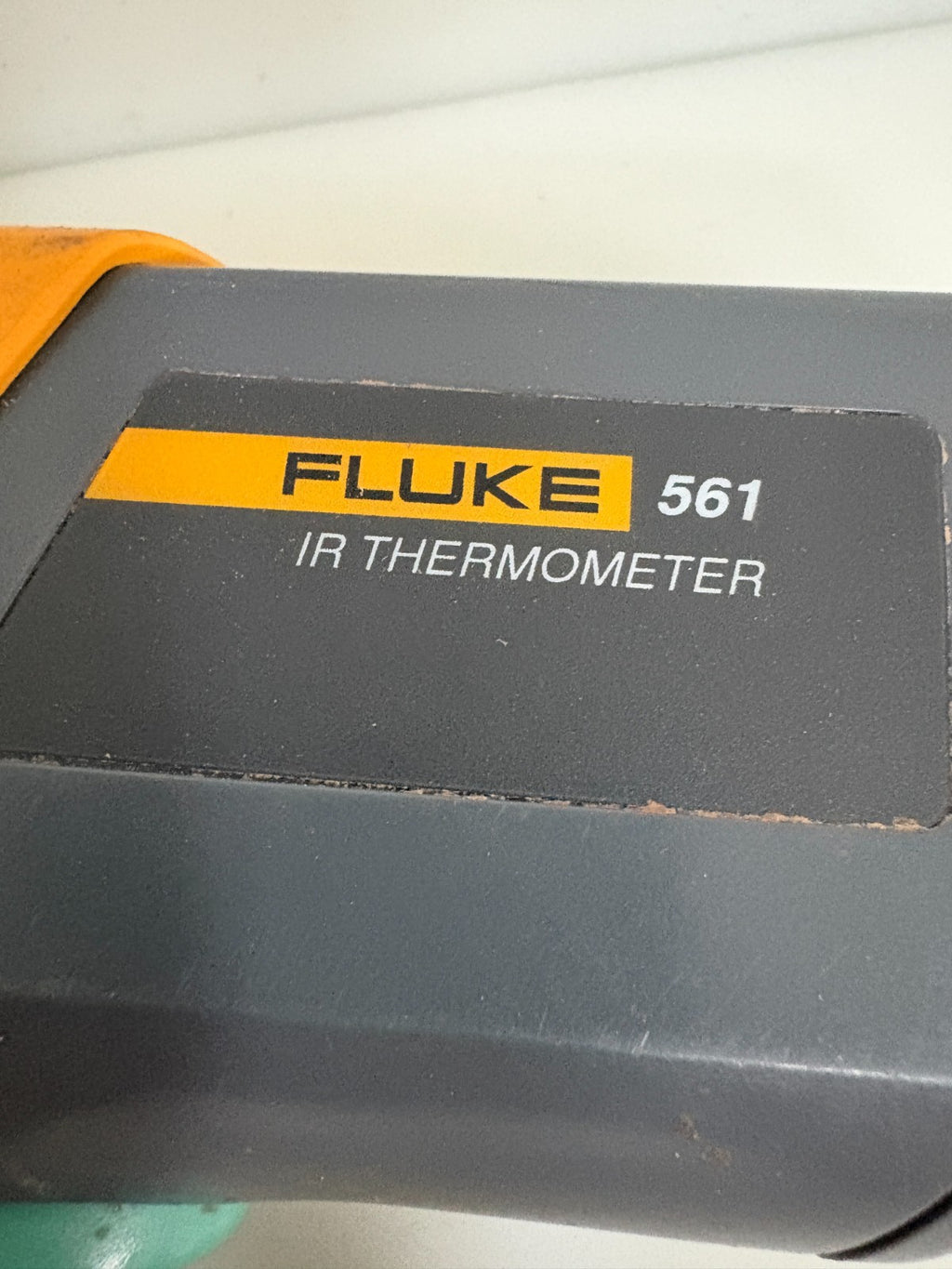 FLUKE 561 IR THERMOMETER