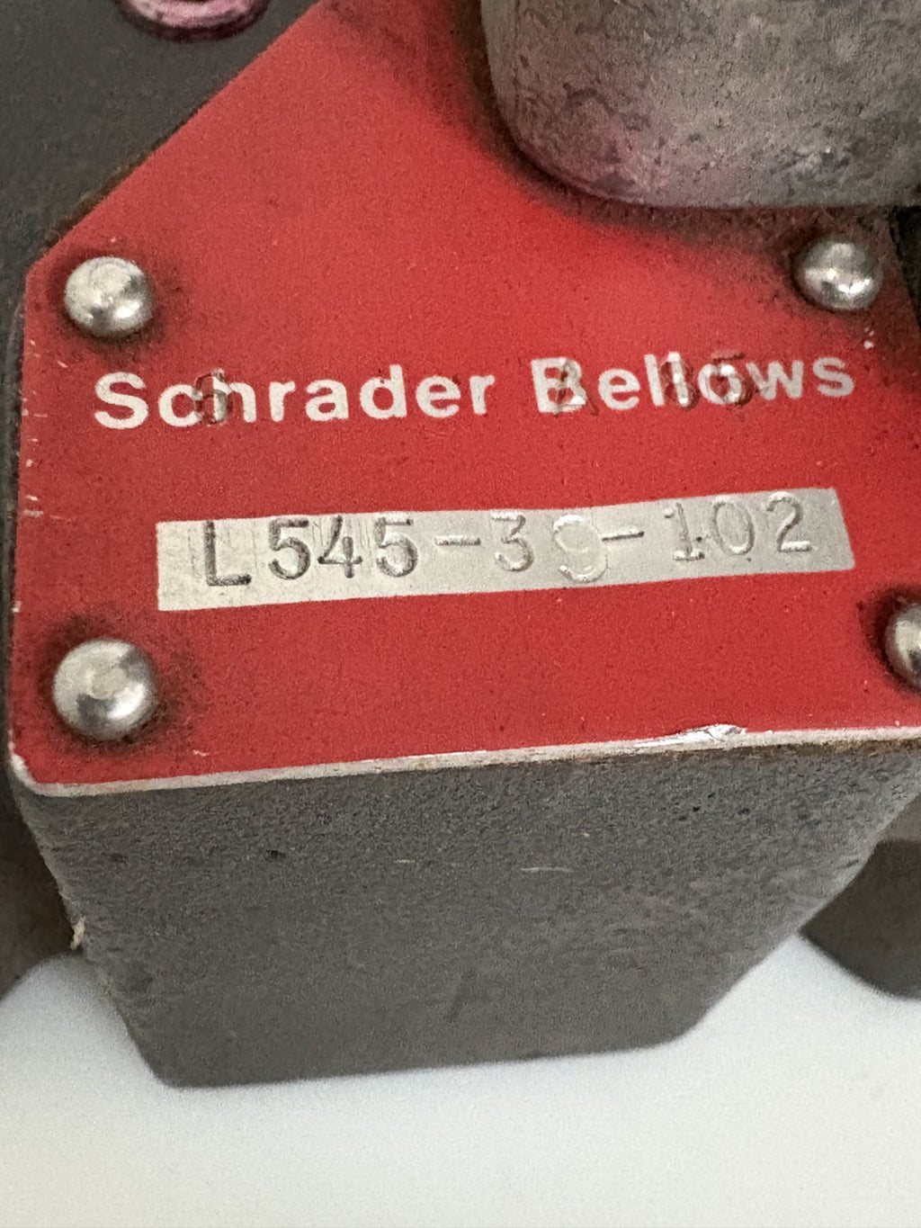 PARKER SCHRADER BELLOWS PILOT VALVE L545-30-102