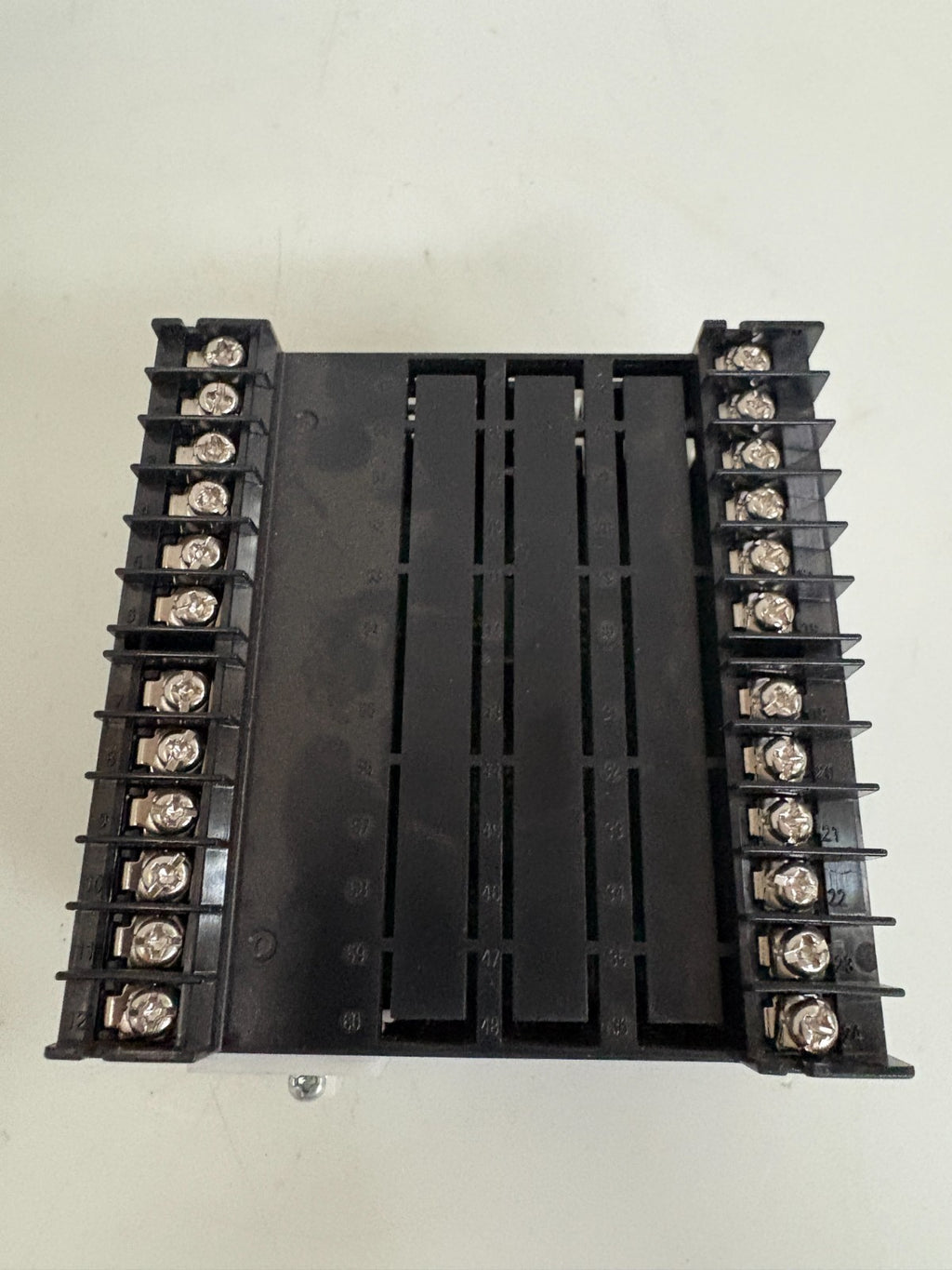 OMRON DIGITAL CONTROLLER E5AC-RR4A5M-000