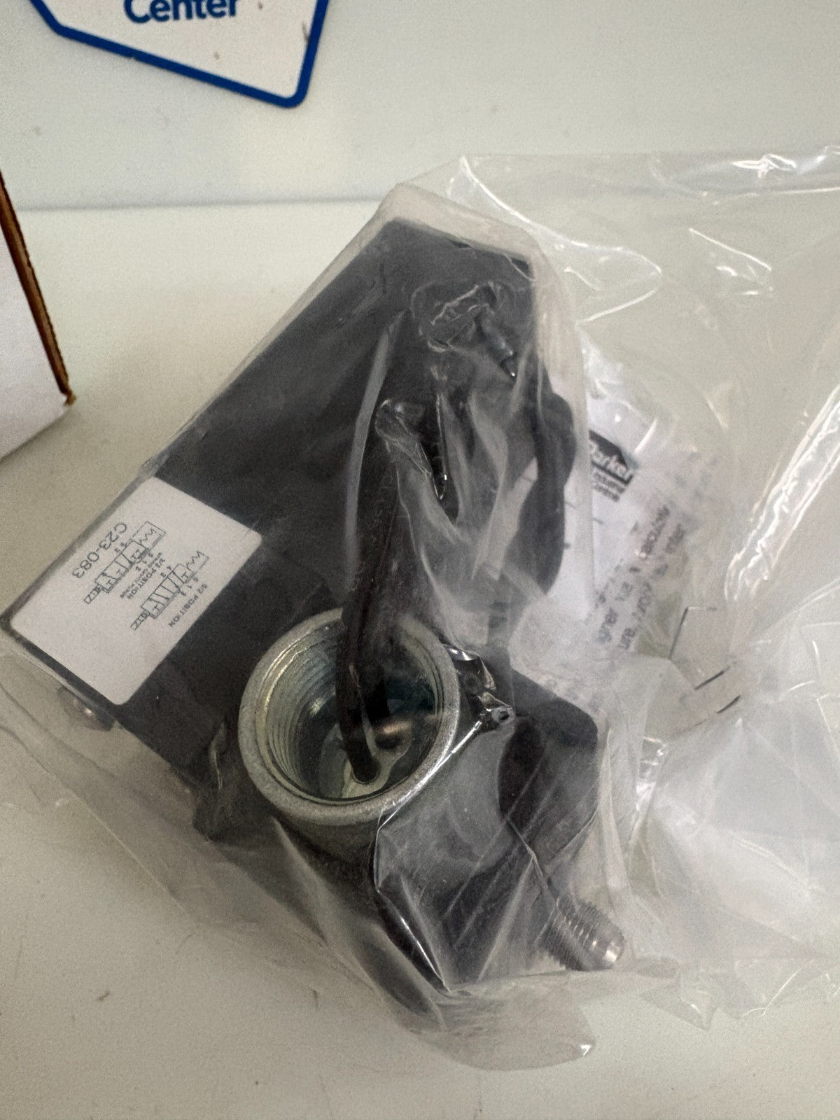 PARKER SOLENOID VALVE FLUID CONTROL 73417AKDKZ02NOC111P3 #U40008