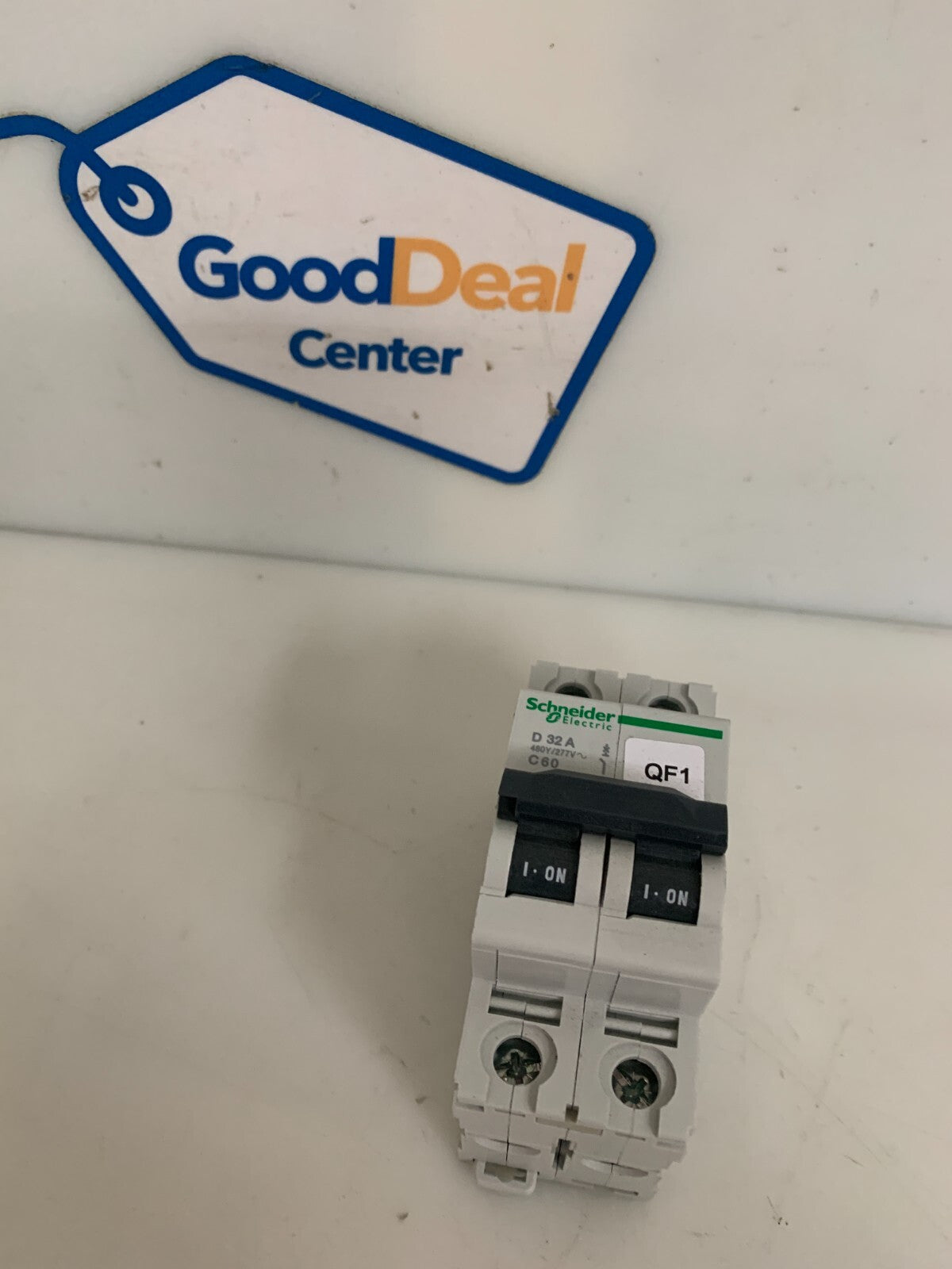 SCHNEIDER ELECTRIC D 32 A C80 MULTI 9 3 POLE CIRCUIT BREAKER
