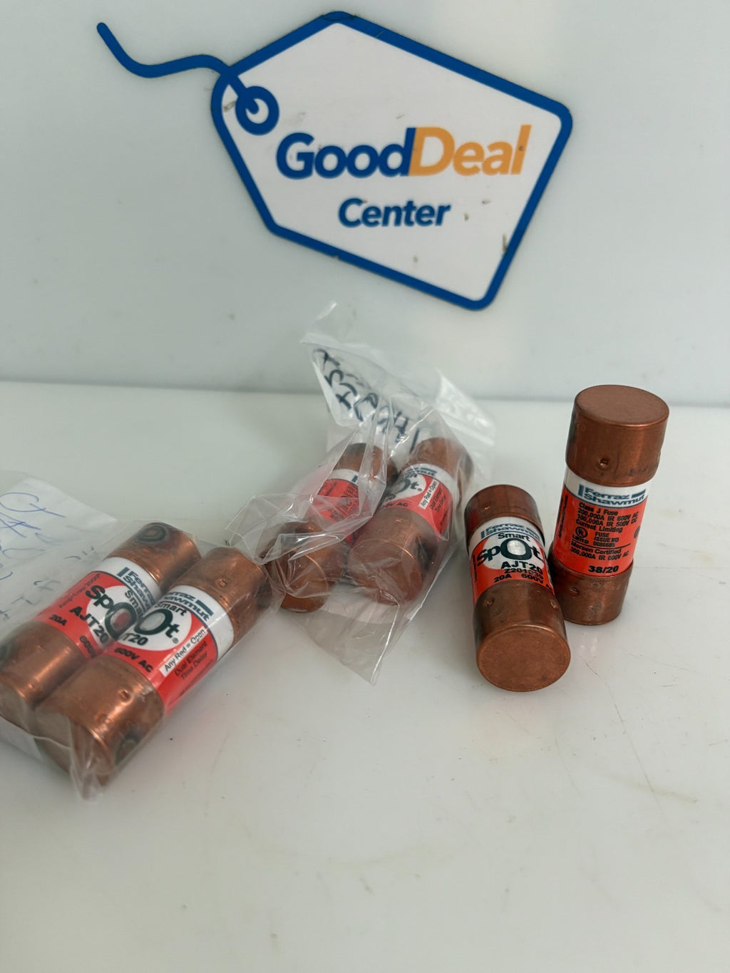 LOT OF 6 FERRAZ SHAWMUT 20 AMP 600V AJT20 SMART SPOT FUSE0