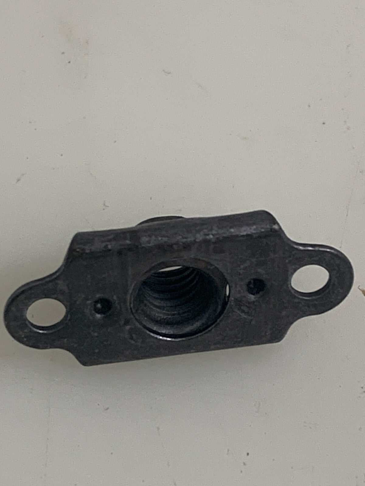 SPS TECHNOLOGIES TWO LUG SELF LOCKING ASSY #BACN10JB3CD REV.V 100 PER BAG3