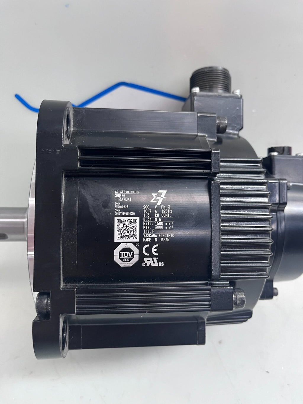 YASKAWA SGM7G-13A7DK1  AC Servo Motor  w/Abs Encoder1