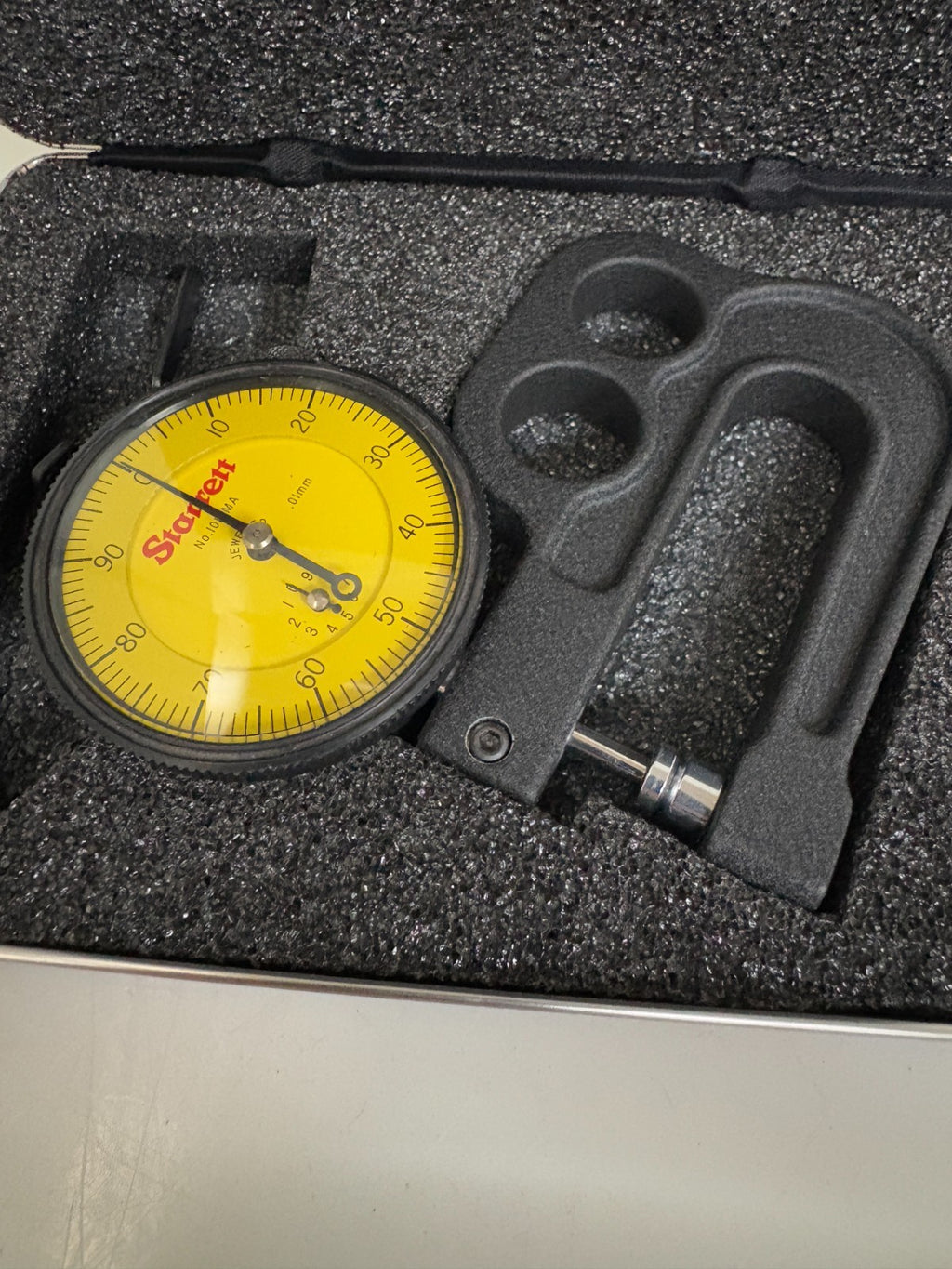 STARRETT DIAL THICKNESS GAGE 0-10 MM #1015 MA IN CASE