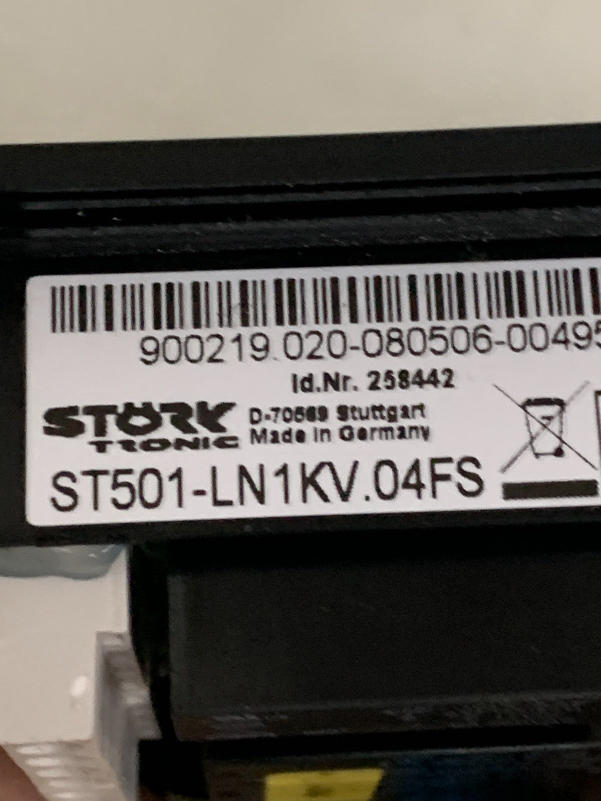 STORK TRONIC TEMPERATURE CONTROLLER ST501-LN1KV-04FS