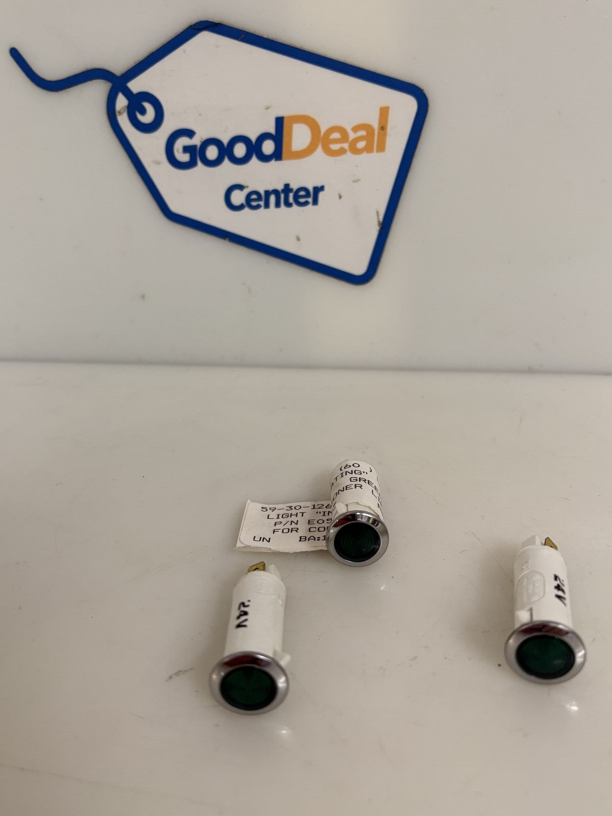 LOT OF 3 LIEBERT LIGHT INDICATOR GREEN E0580