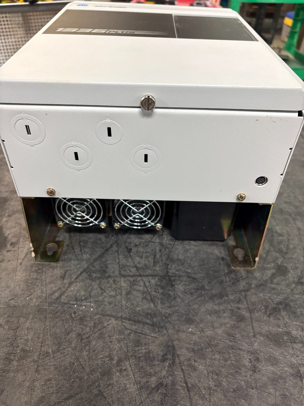 ALLEN BRADLEY 10HP ADJUSTABLE FREQUENCY AC DRIVE 1336S-BRF100-AA-EN3