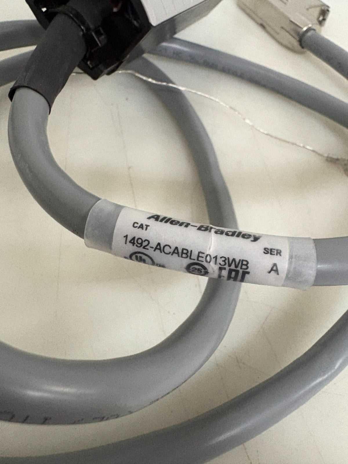 ALLEN BRADLEY MODULE CABLE 1492-ACABLE 011UD A 3