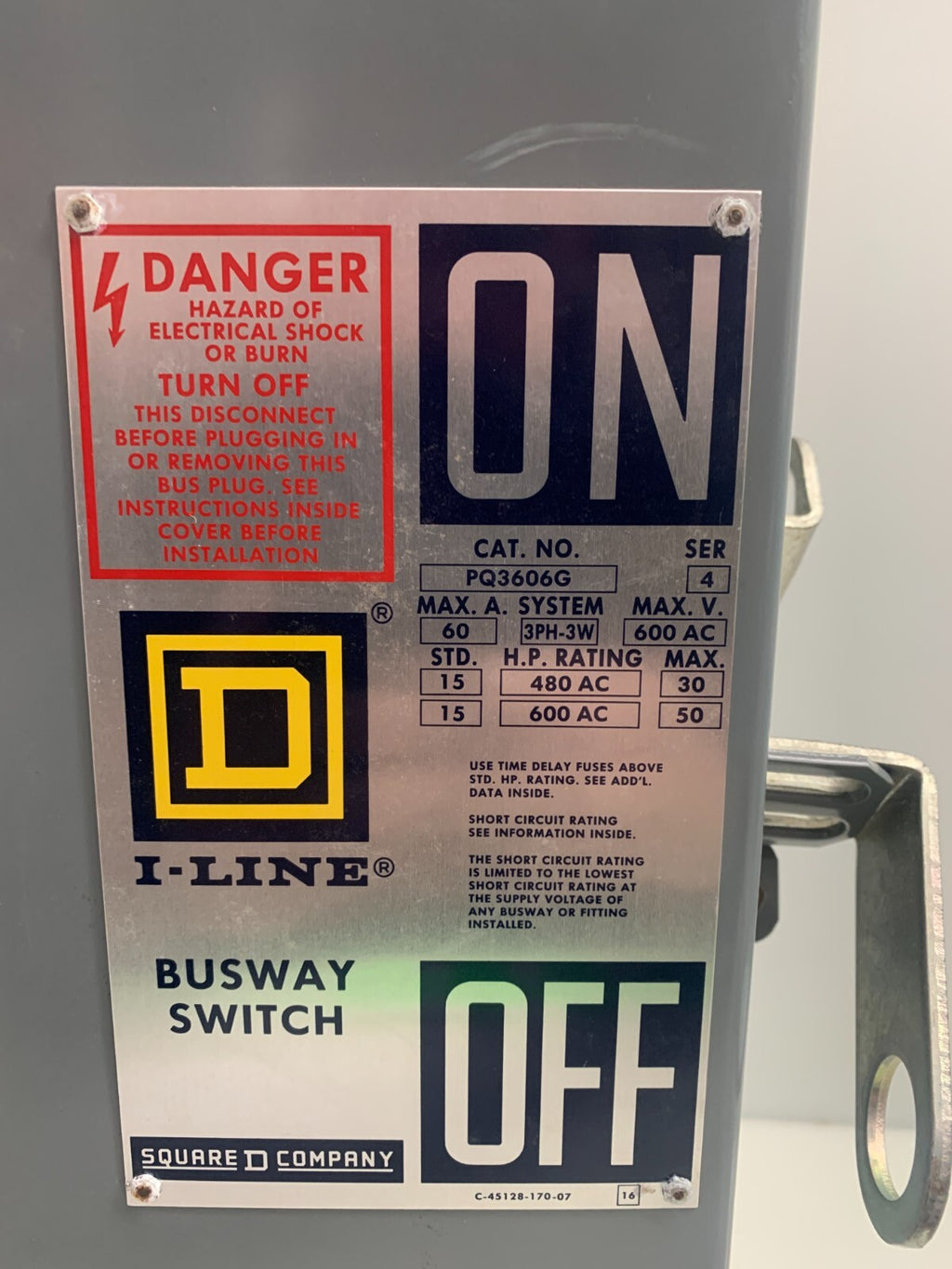 Square D PQ3606G 60 amp 600V Vertical Busway Switch
