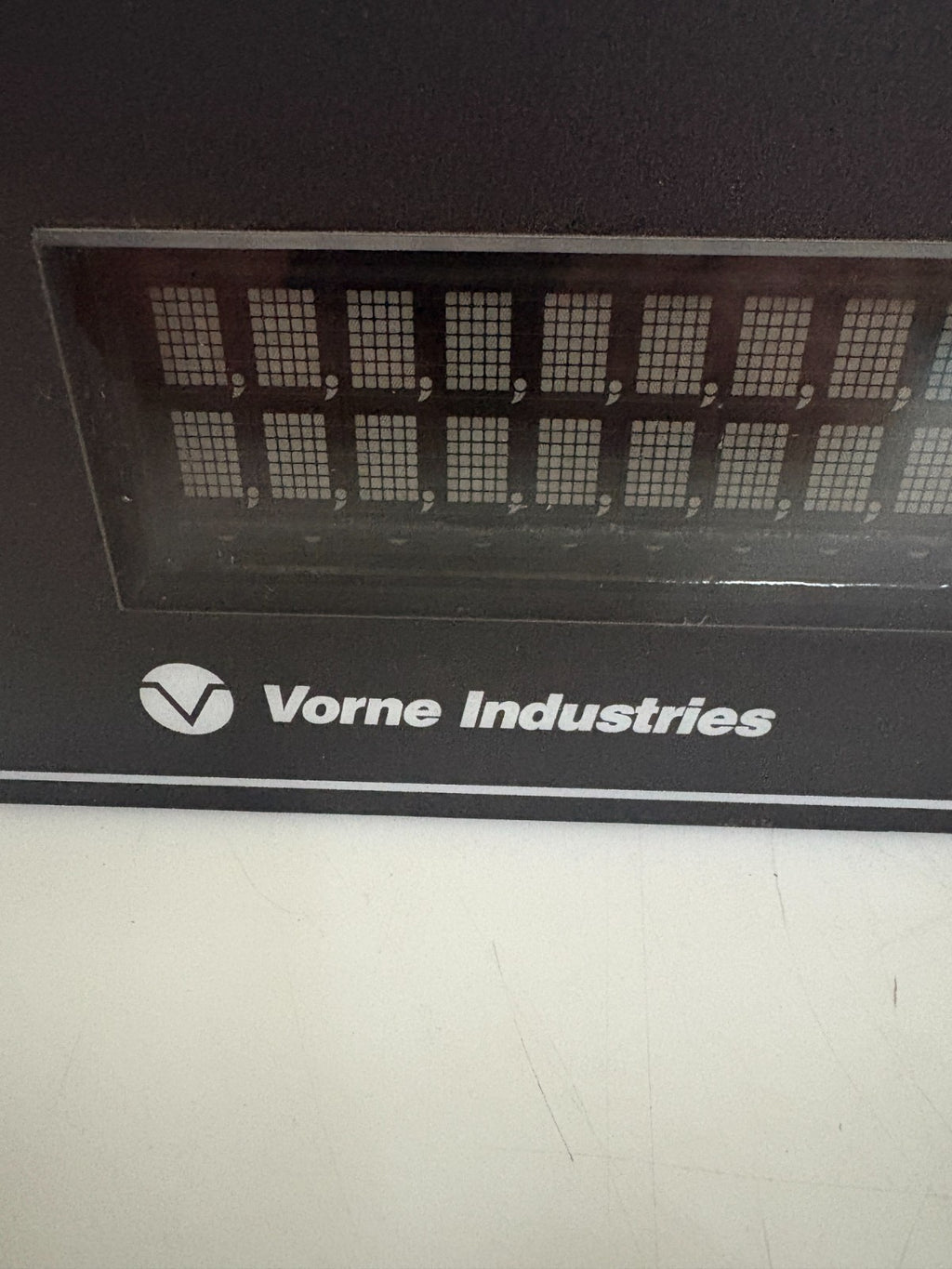 VORNE INDUSTRIES OPERATOR DISPLAY PANEL 2140PC-24 1