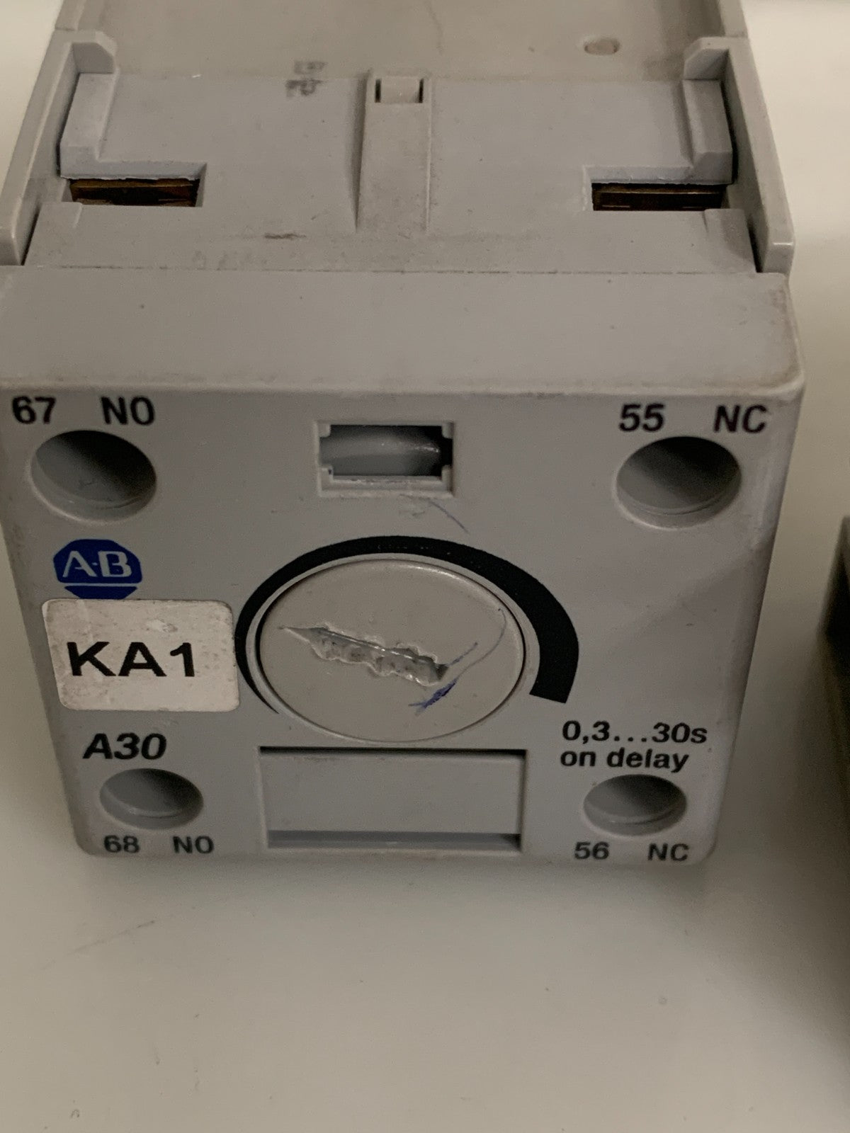 LOT OF 3 ALLEN BRADLEY OFF-DELAY TIMER RELAY #100 FPT SER A