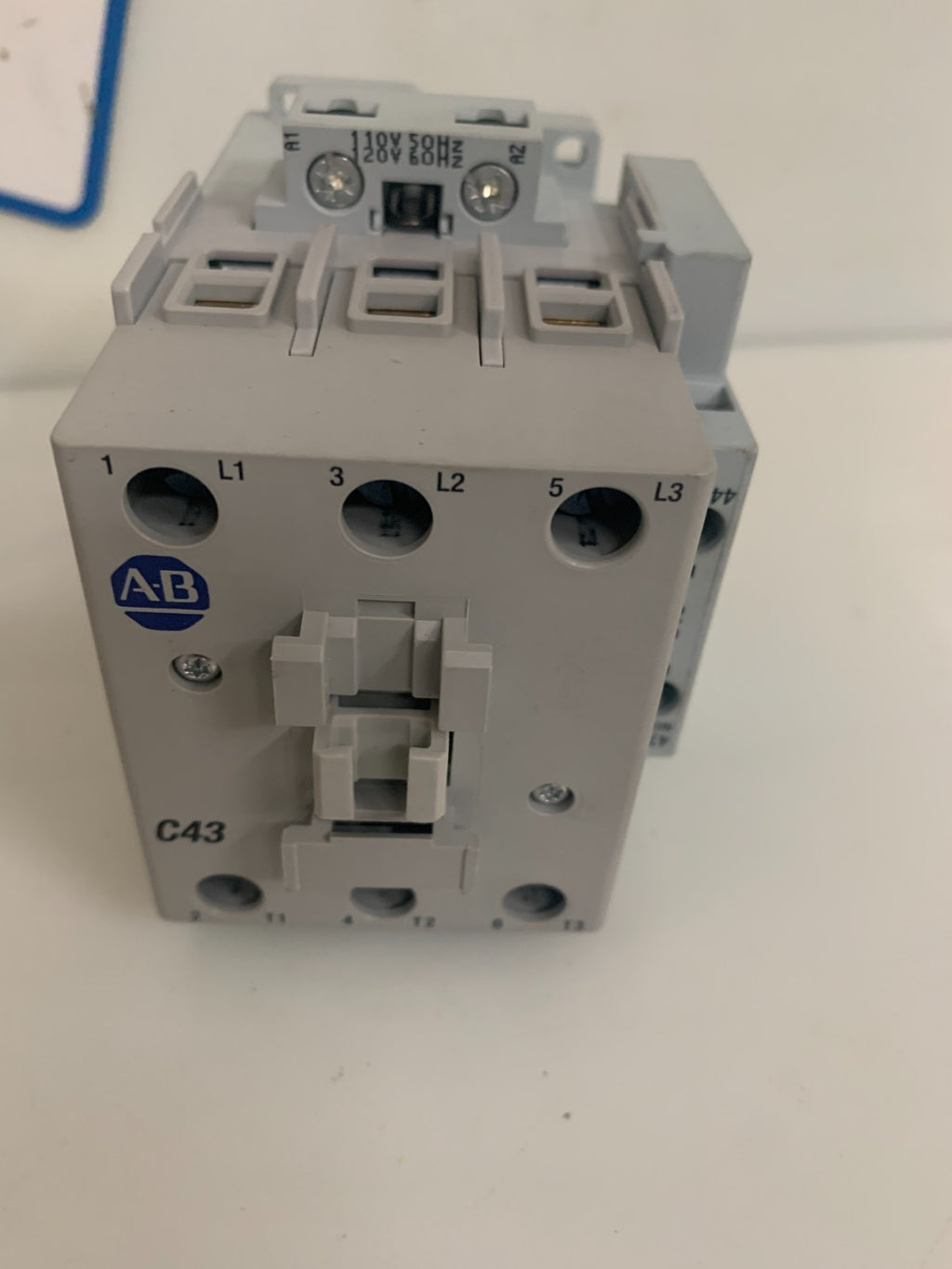 ALLEN BRADLEY 100-C43 00 SERIE A CONTACTOR 600 VAC W/100-S/B CONTACT BLOCK1