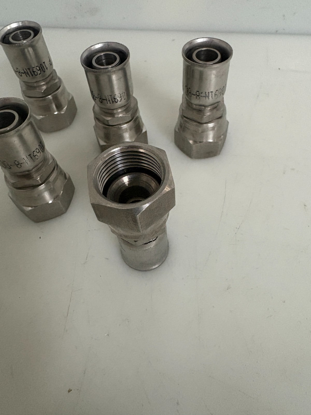 LOT OF 5 PARKER HANNIFIN PARFLEX 10691N-8-8C