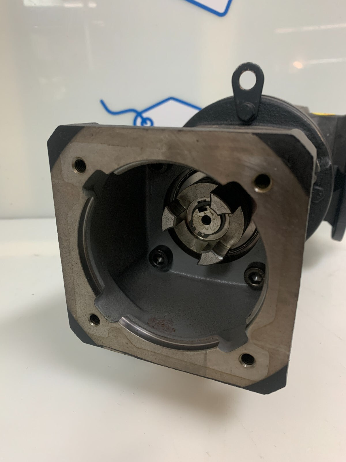 SEW-EURODRIVE SF37 AQA100/3 Gearmotor